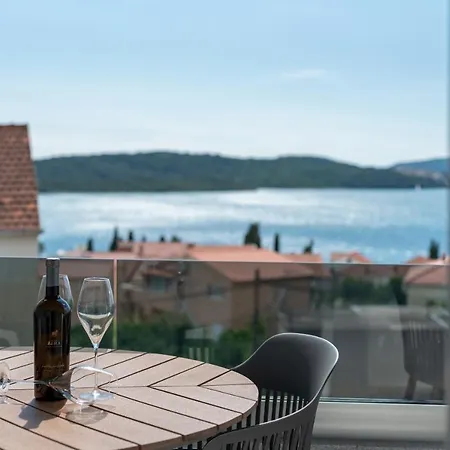 Apartment Eight By Kuzmanic Trogir