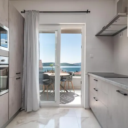 Apartment Eight By Kuzmanic Trogir