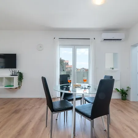 Apartamento Eight By Kuzmanic Trogir