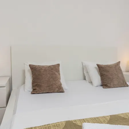 Apartamento Eight By Kuzmanic Trogir