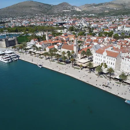 Apartamento Eight By Kuzmanic Trogir