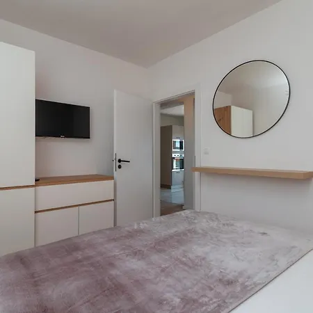 Apartment Eight By Kuzmanic Trogir