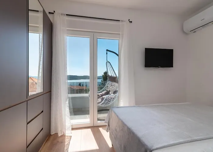 Eight By Kuzmanic Apartment Trogir