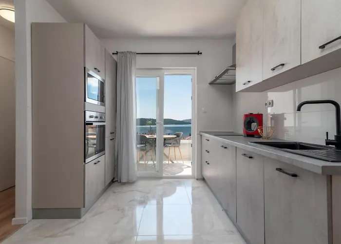 Apartment Eight By Kuzmanic Trogir
