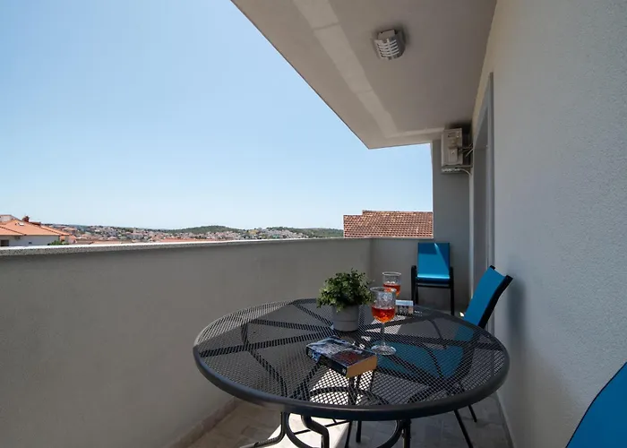 Apartment Eight By Kuzmanic Trogir