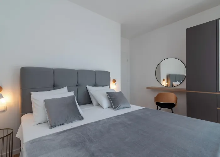 Eight By Kuzmanic Apartment