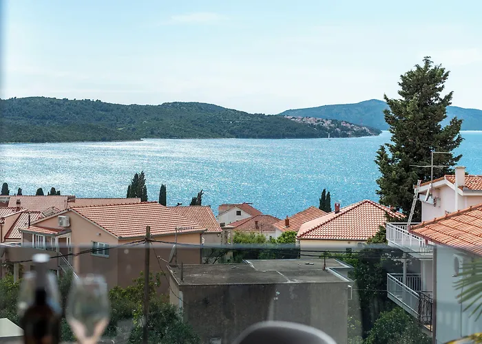 Apartment Eight By Kuzmanic Trogir